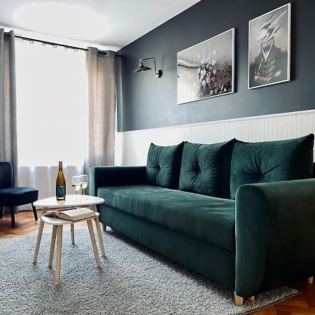 Apartament Dana Browna Єленя-Ґура Екстер'єр фото