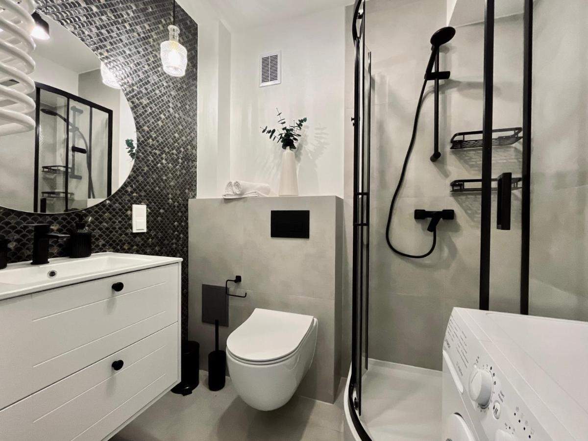 Apartament Dana Browna Єленя-Ґура Екстер'єр фото