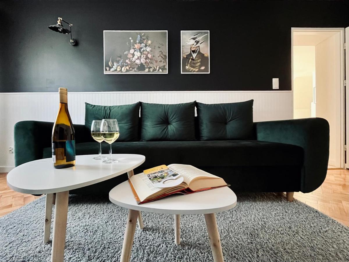 Apartament Dana Browna Єленя-Ґура Екстер'єр фото