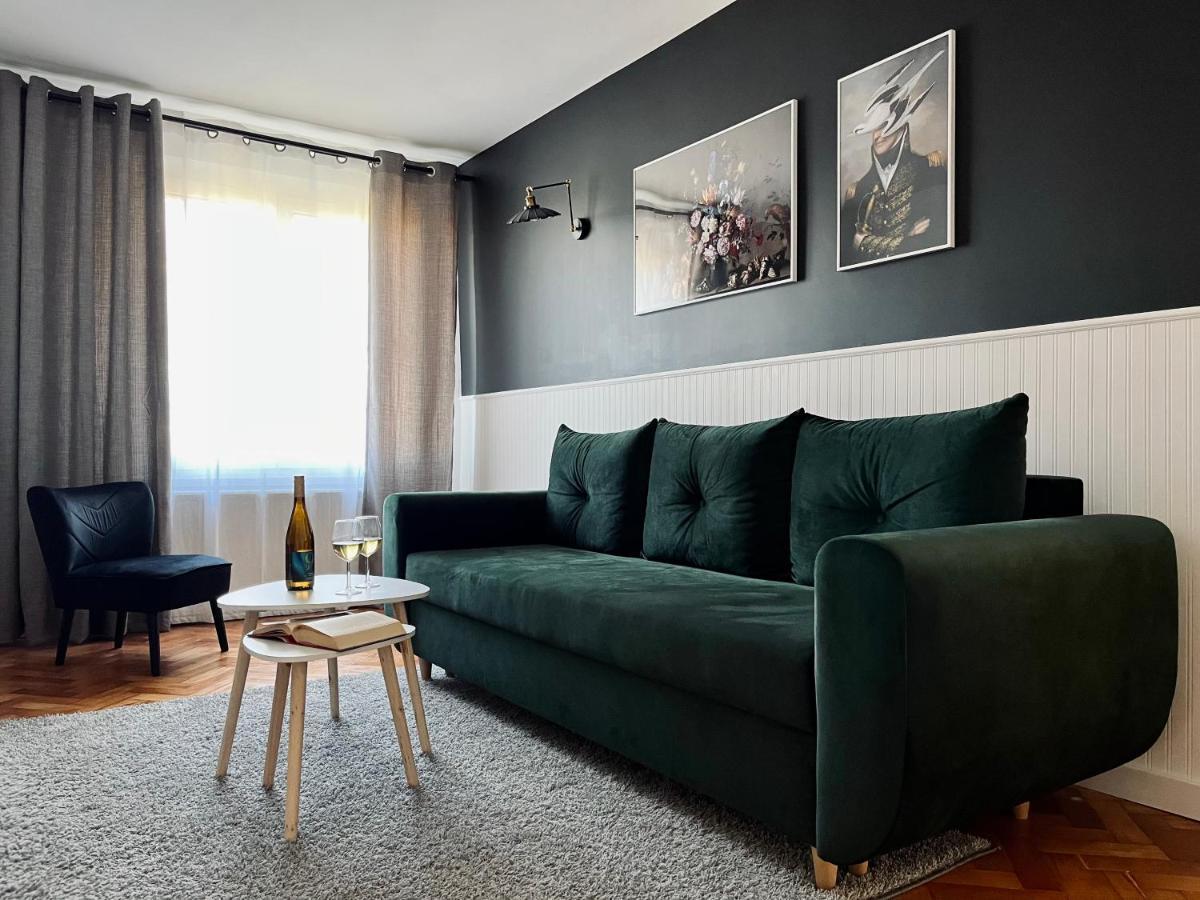 Apartament Dana Browna Єленя-Ґура Екстер'єр фото